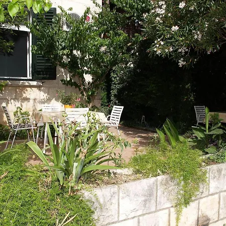 Petar's Garden Appartamento *